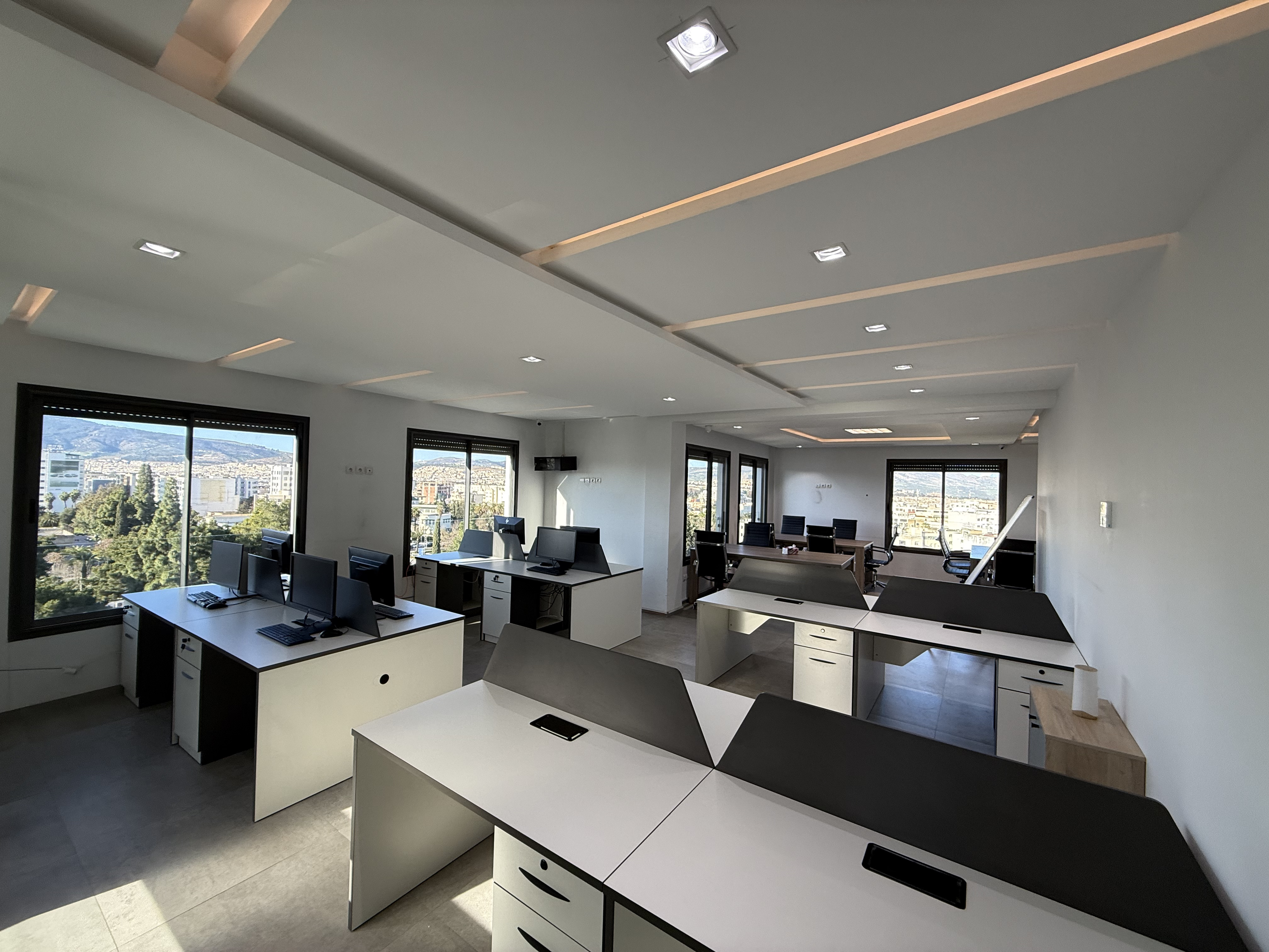 Bureau Partagé – نهار كامل